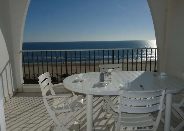 Apartman 2p En Bord De Avec Parking, - Fr-1-328-202 *