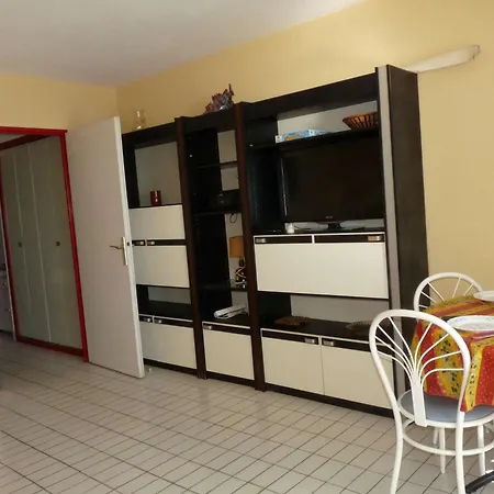 Apartment 2p En Bord De Avec Parking, - Fr-1-328-202 La Grande-Motte